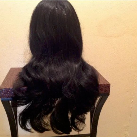 Outre' Quick Weave Black Synthetic Long Wig - Picture 3 of 9